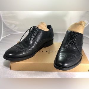 Cole Hann Air Madison Wingtip Oxford. Black. Men's 9, Womens11
